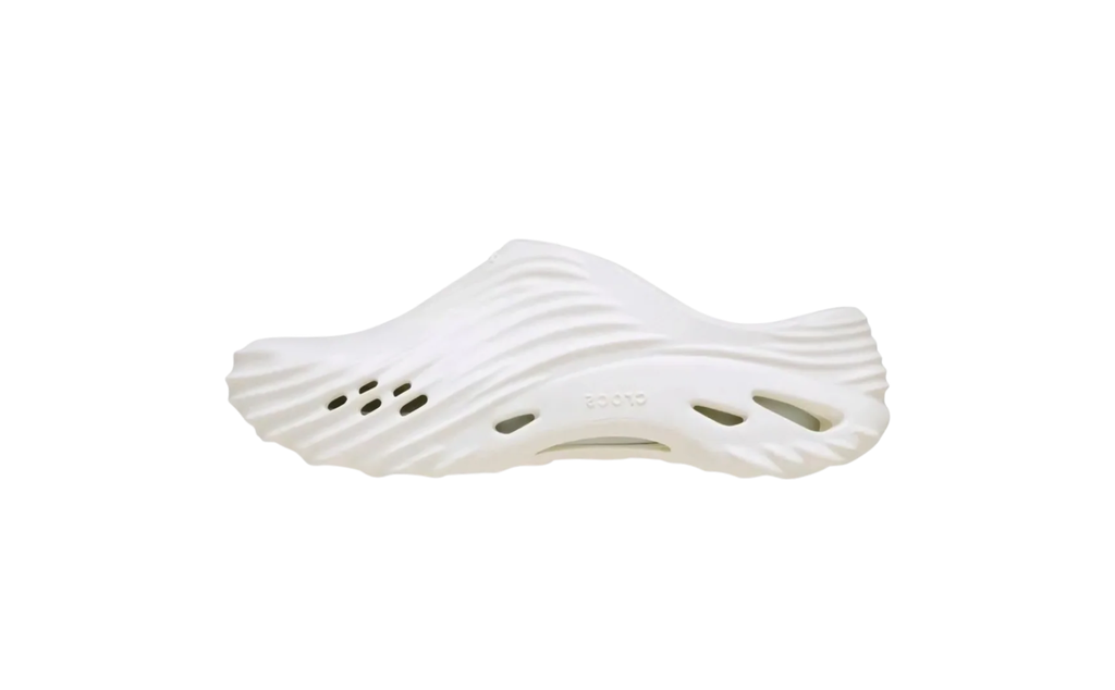 CROCS ECHO WAVE CLOG(WHITE)